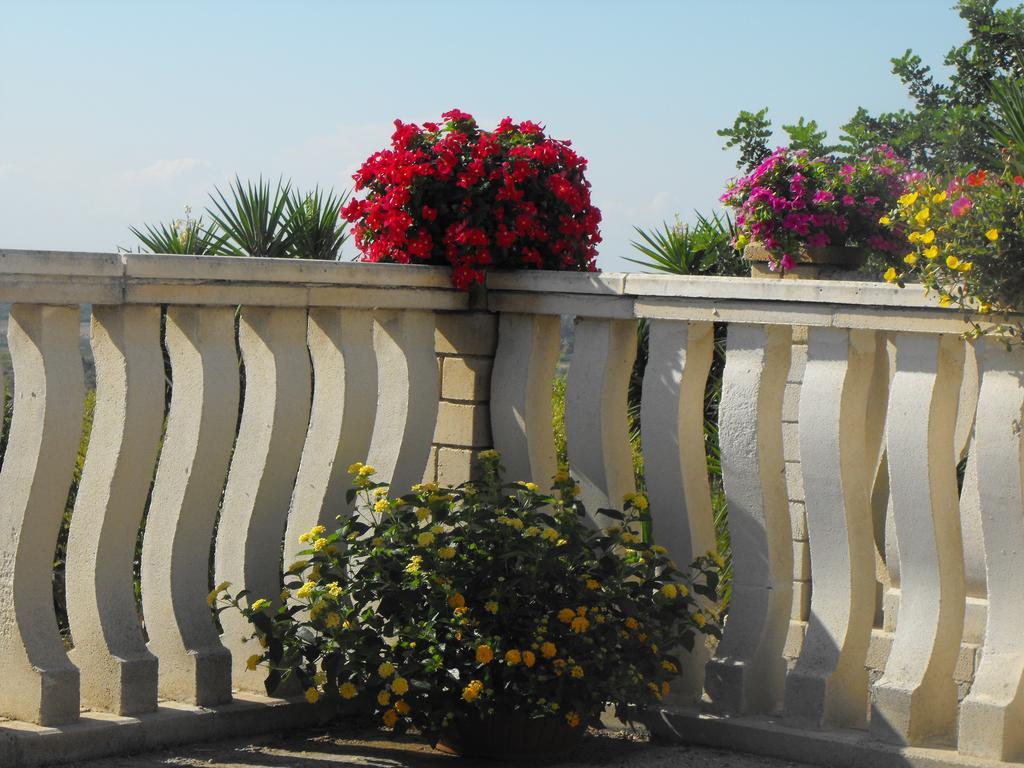 Agriturismoeloropizzuta Lido di Noto Bilik gambar