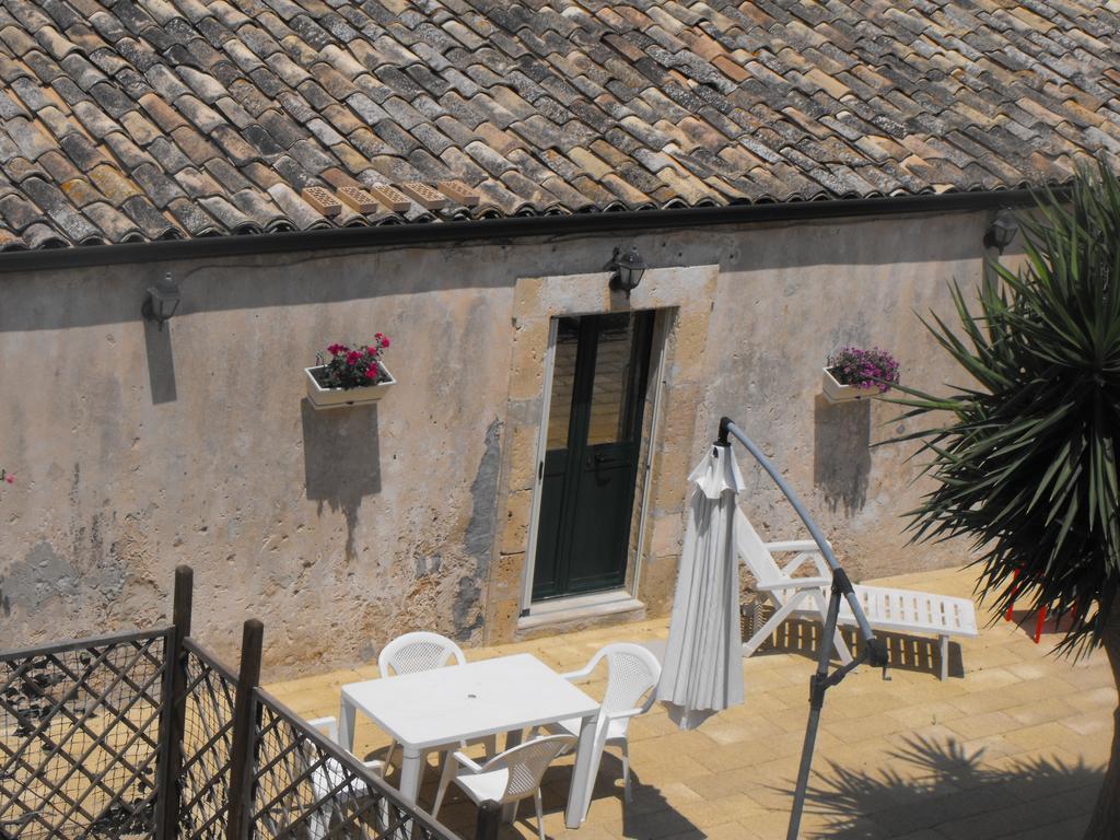 Agriturismoeloropizzuta Lido di Noto Bilik gambar